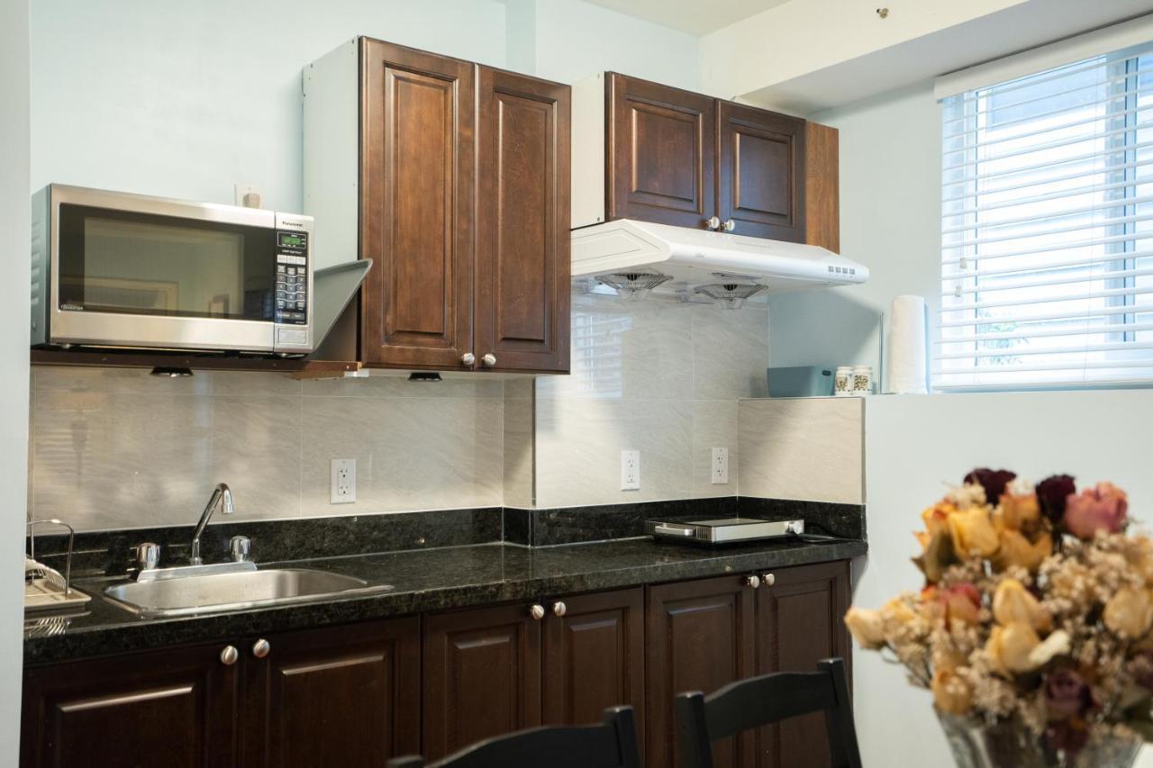 Lovely 1Br Secondary Suite With Separate Entrance นิวเวสต์มินสเตอร์ ภายนอก รูปภาพ